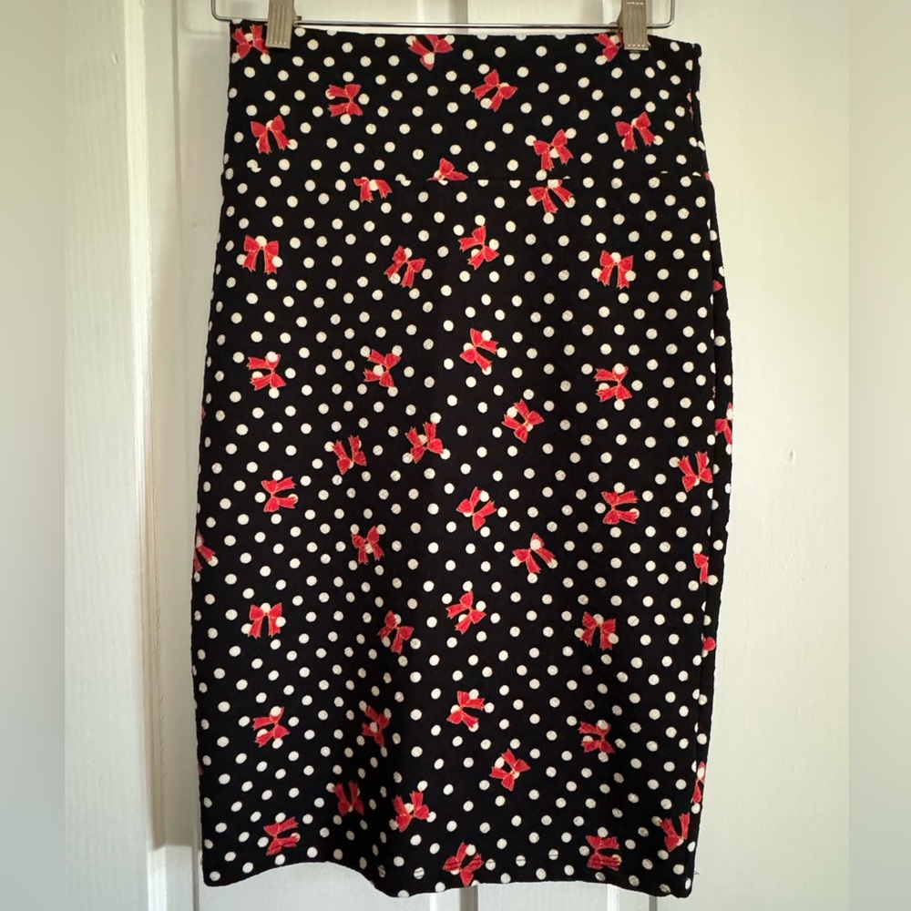 Lularoe Women's XS Cassie Skirt Black Polka Dot Red Bows Pencil Skirt Xmas